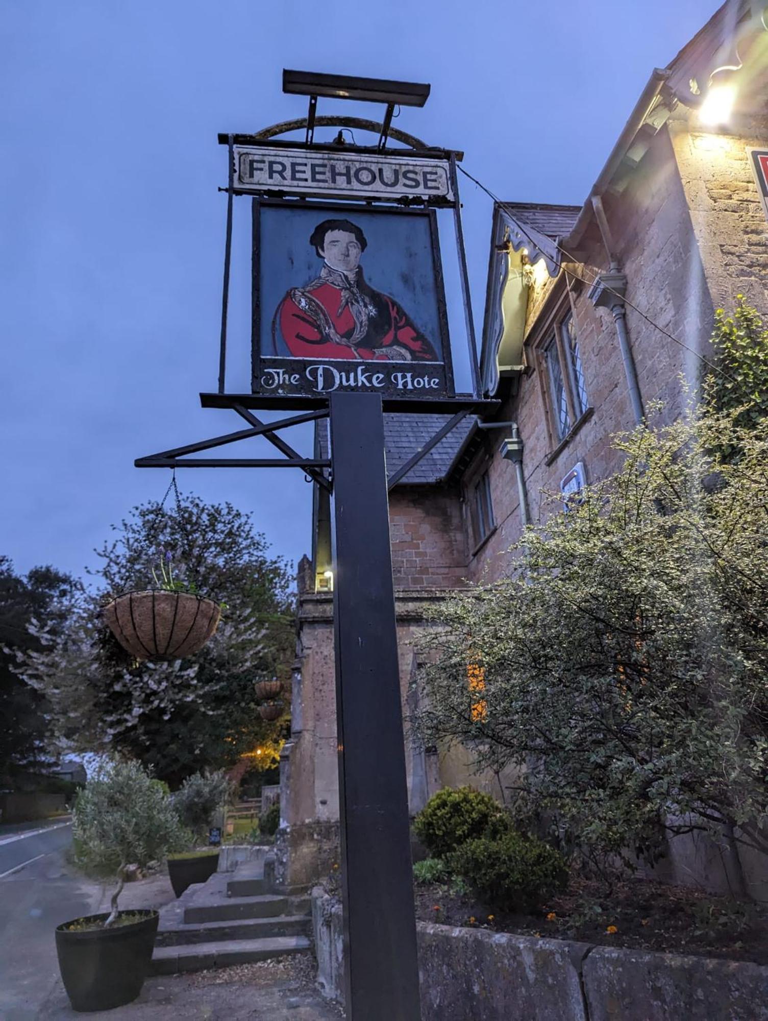 The Duke Hotel Hilmarton Exteriér fotografie