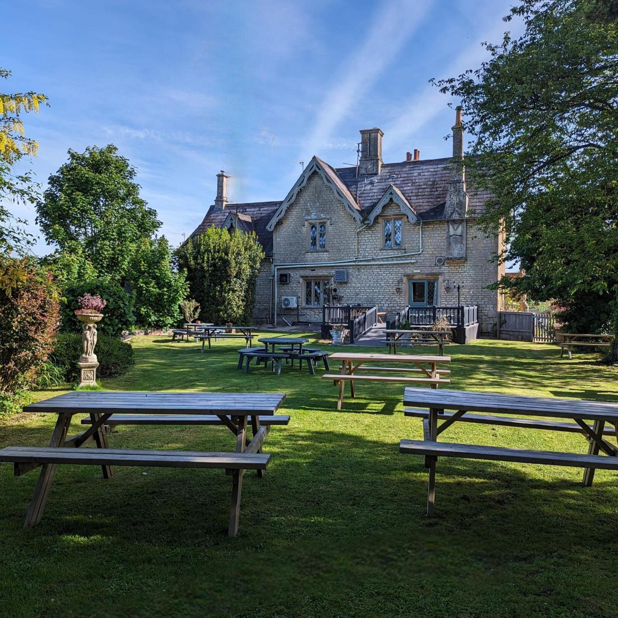 The Duke Hotel Hilmarton Exteriér fotografie
